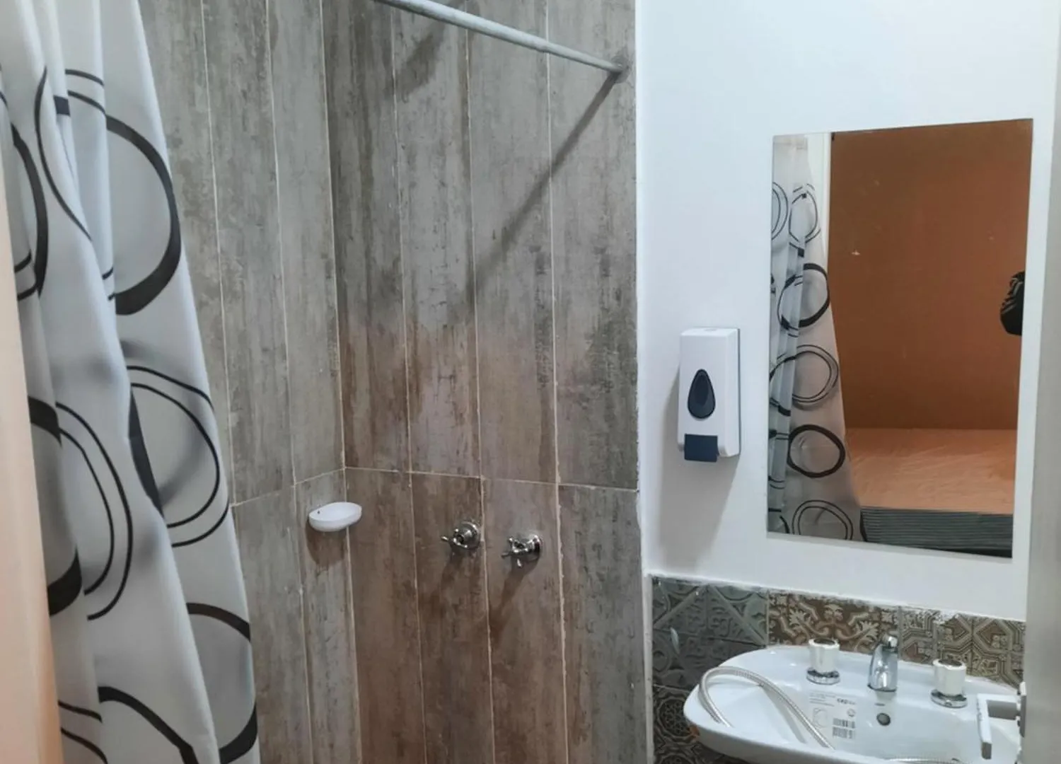 Lopez480 Habitaciones Mendoza Affittacamere